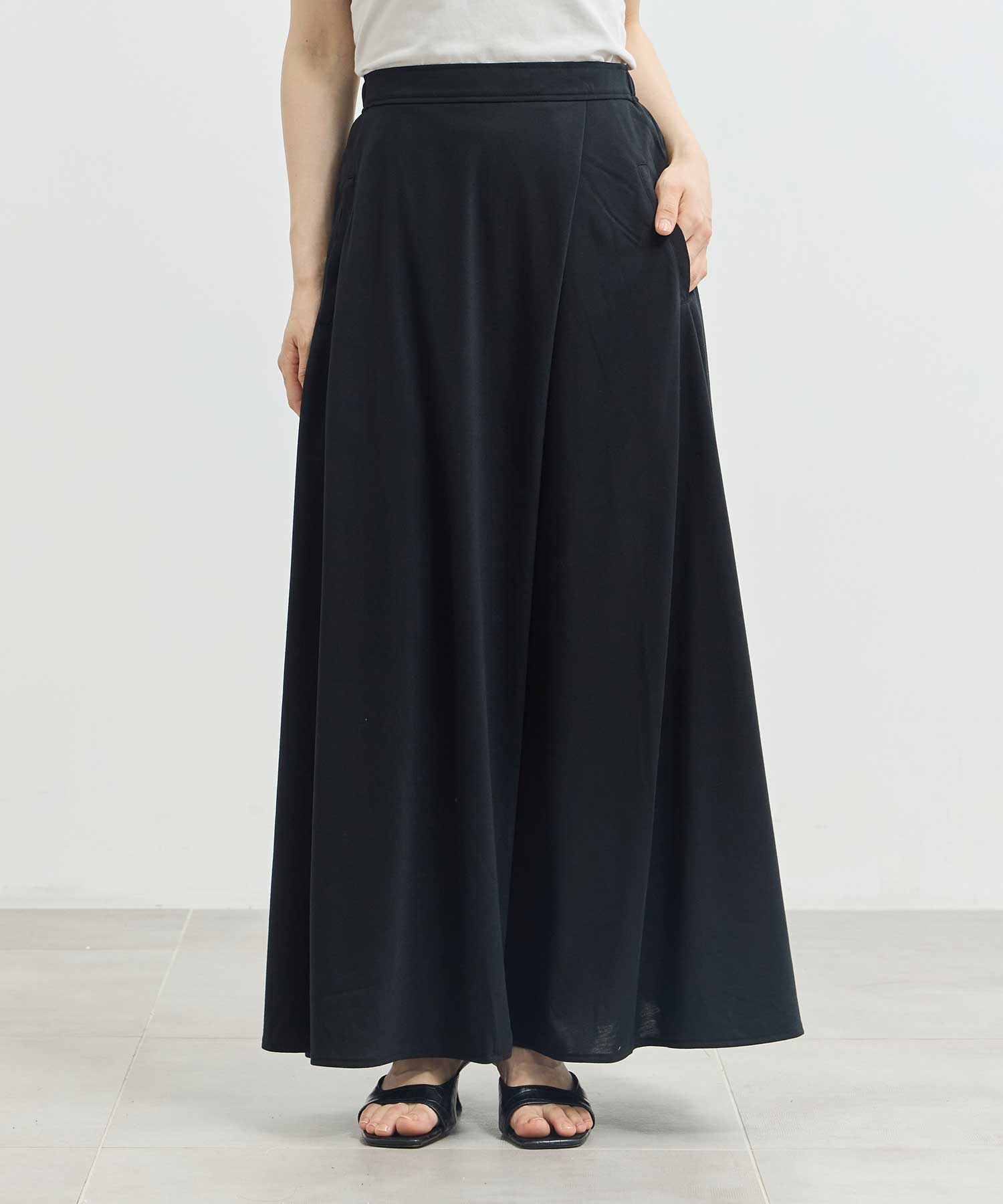 EX.HALO SEMI-FLARE SKIRT
