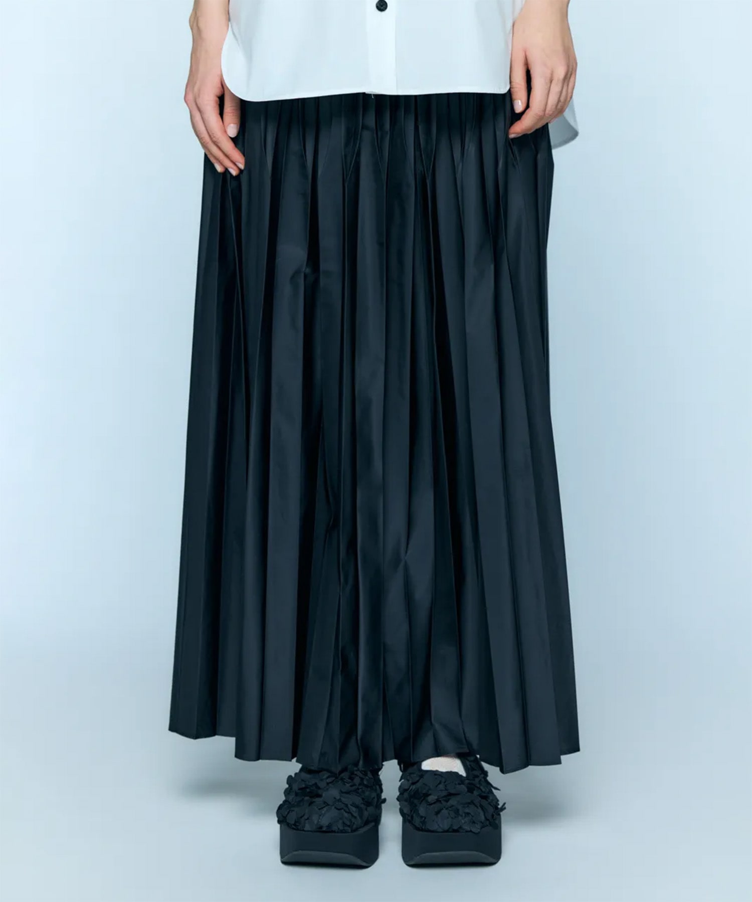 SQUARE-PLEATS SKIRT