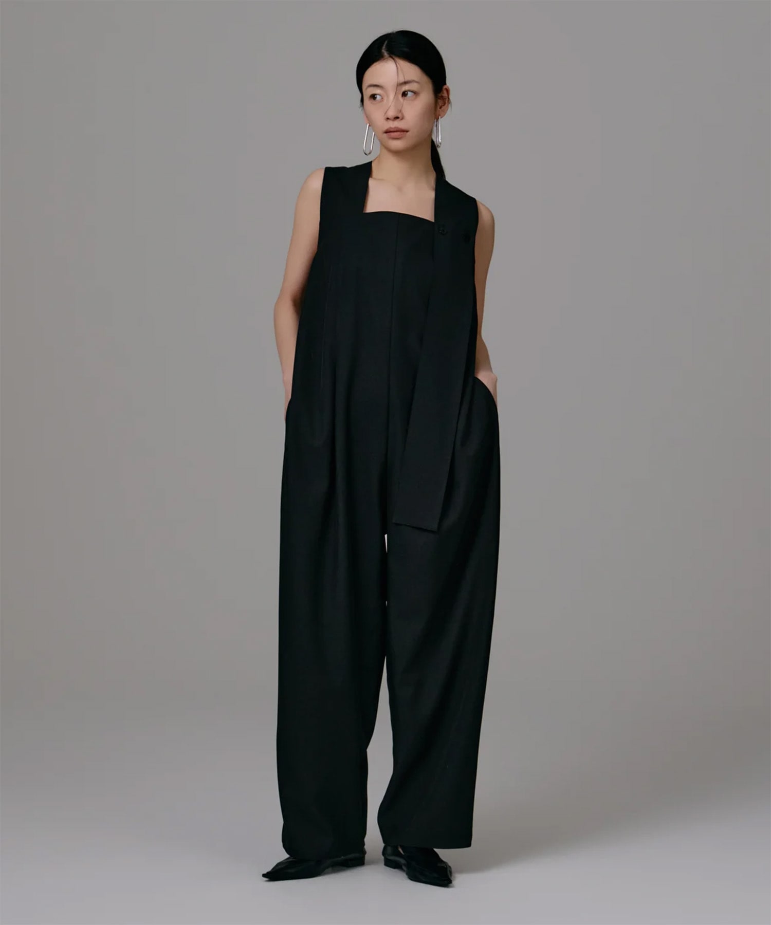 shoulder tie jump suit