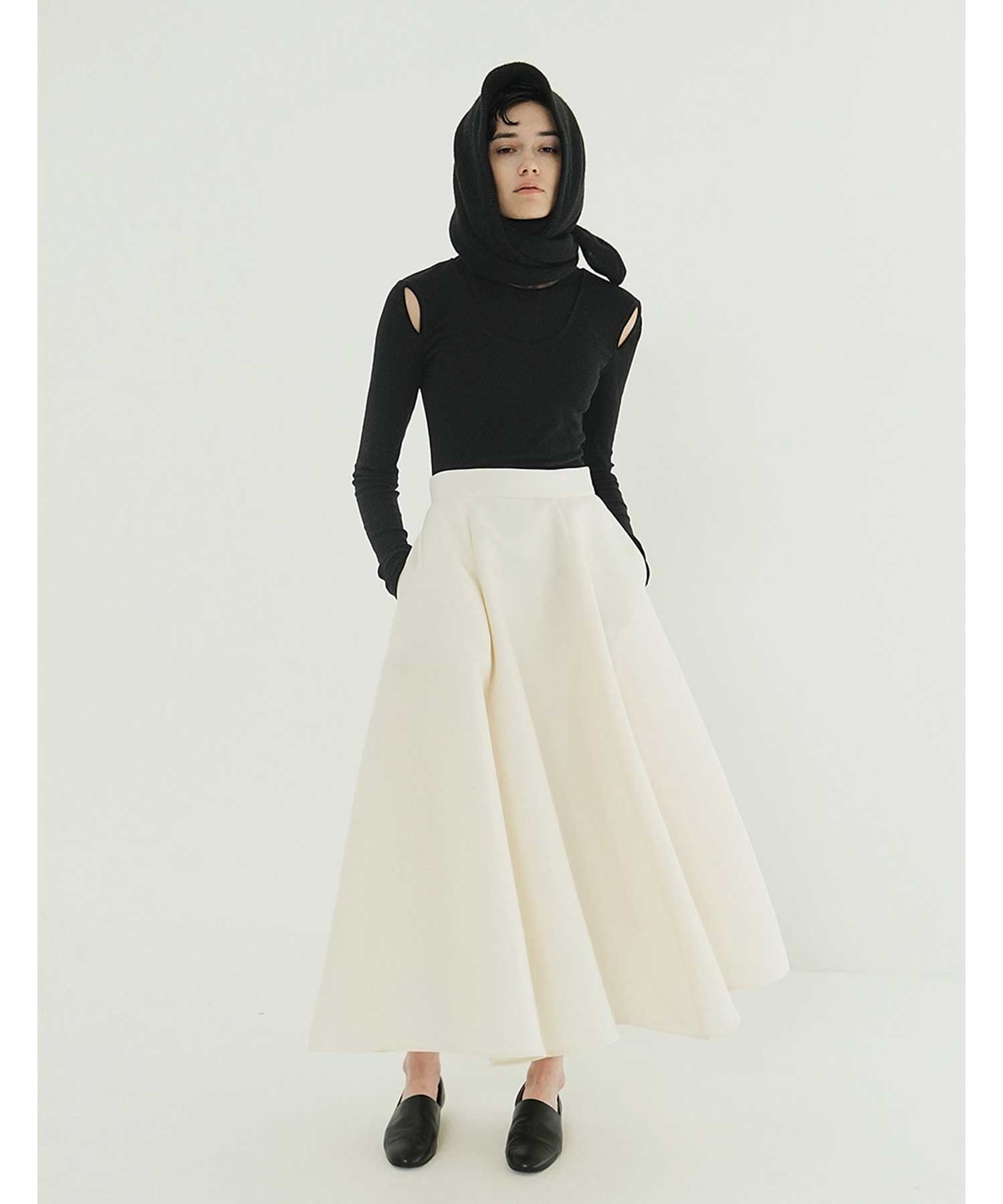 LAYERED SHOULDER CUT TOPS