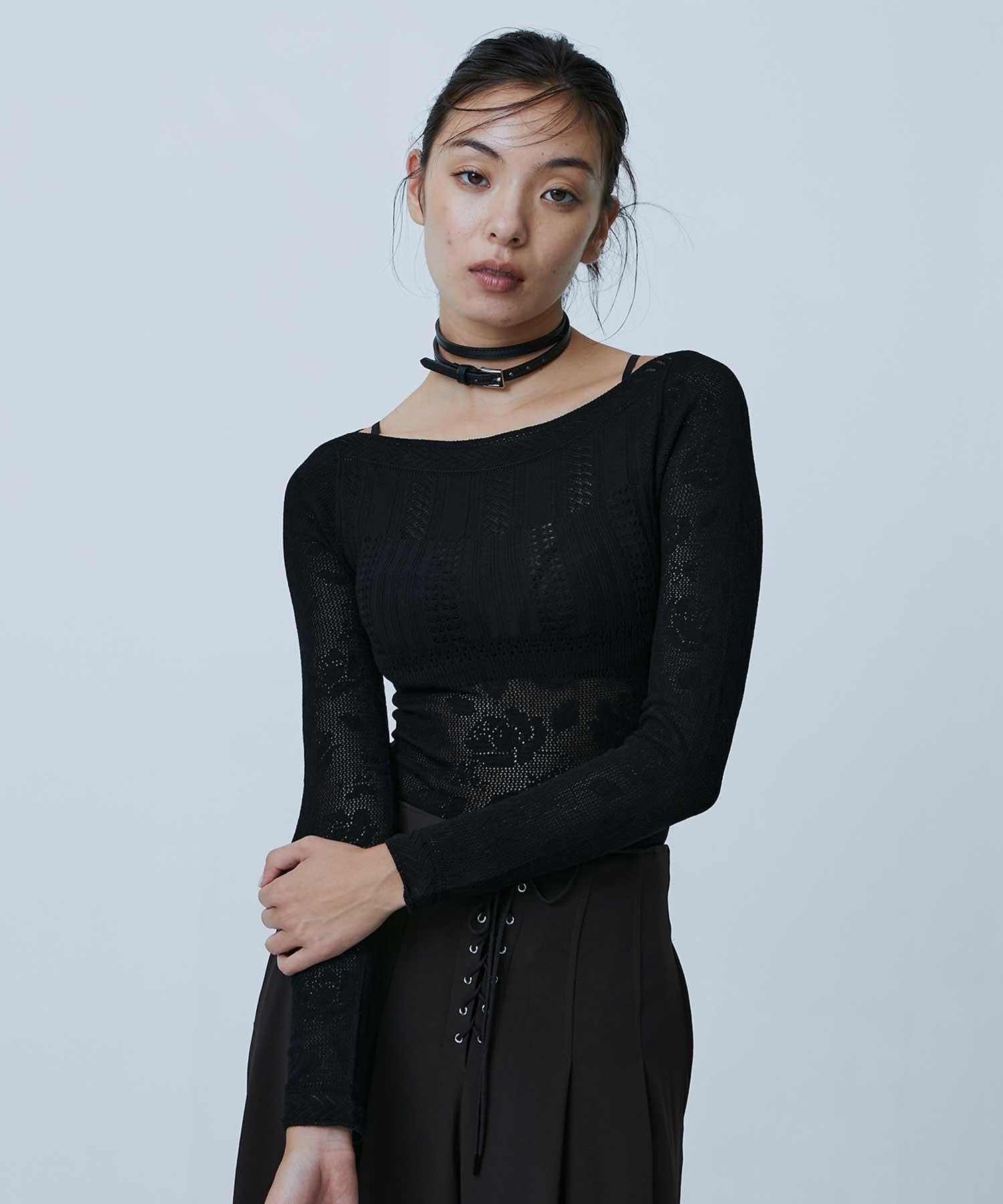 Rose pattern lace-knit bodysuit