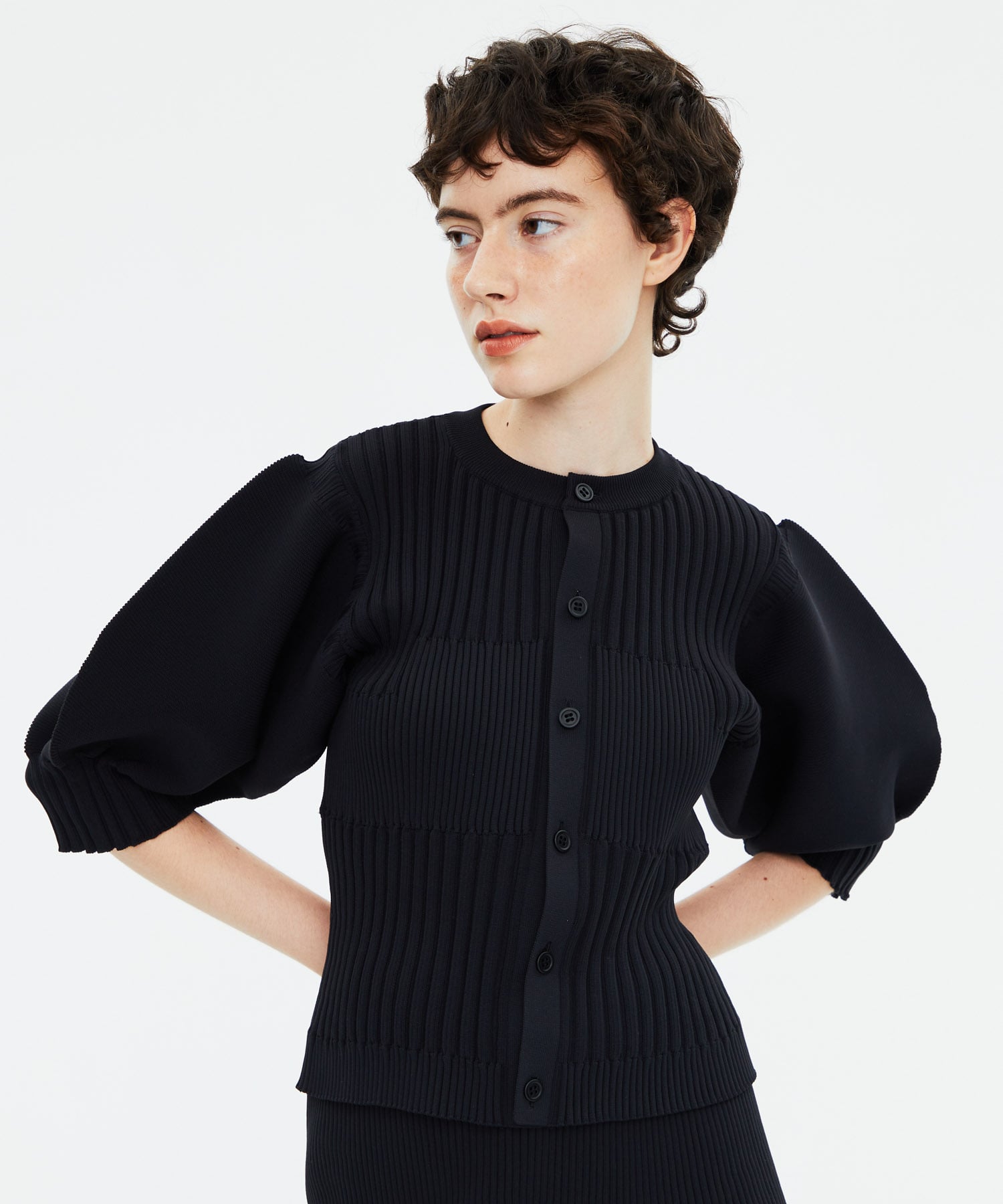FLUTED SHORT PUFF SLEEVE CARDIGAN