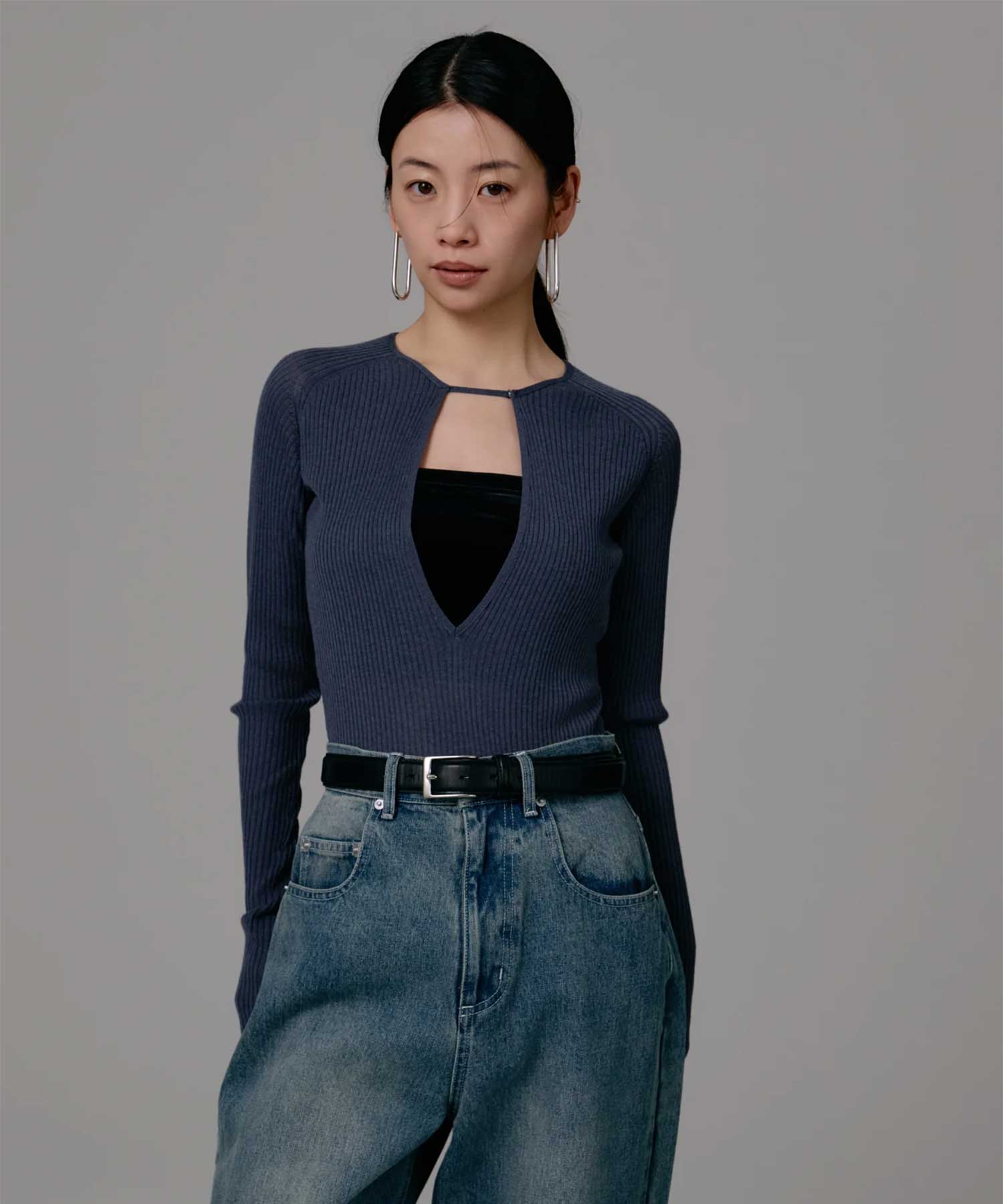 Vneck knit body suit