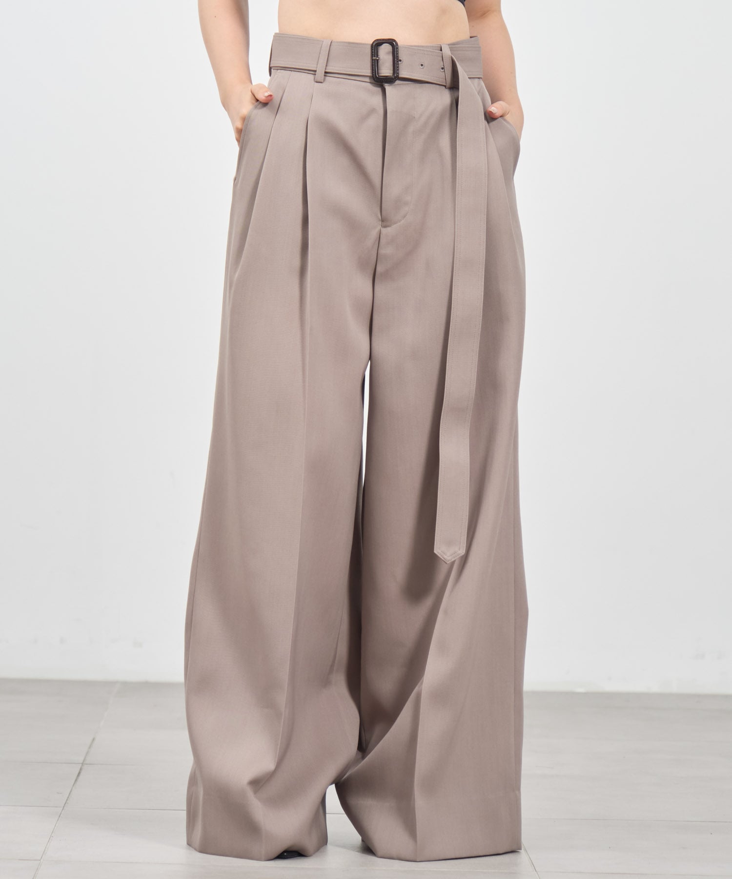 THE SLACKS BELTED 2 TUCK