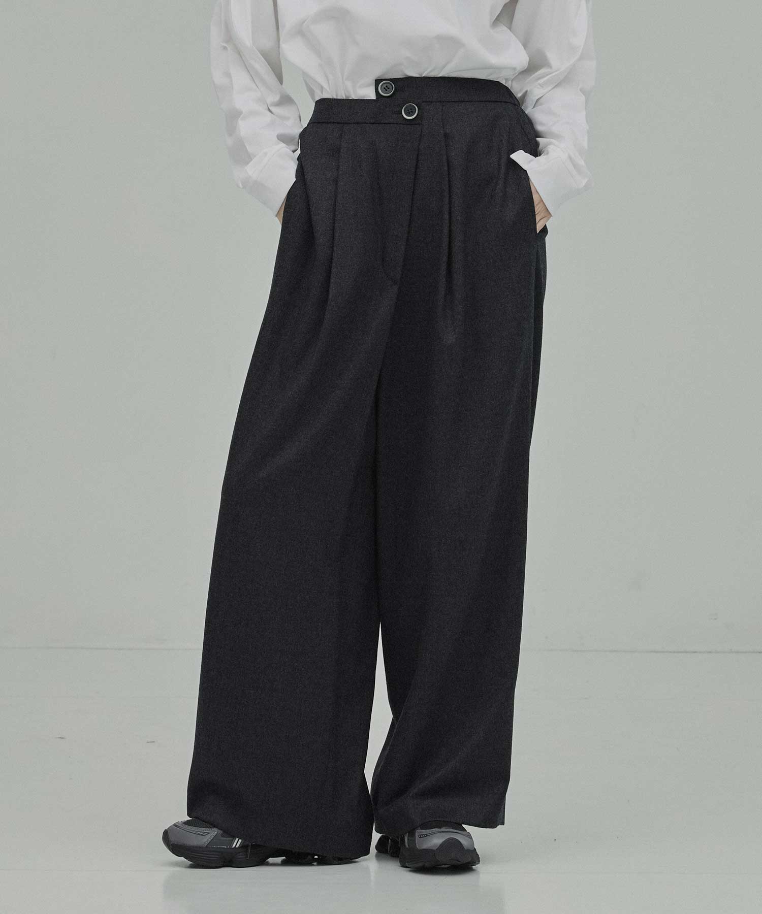 WIDE-TROUSERS