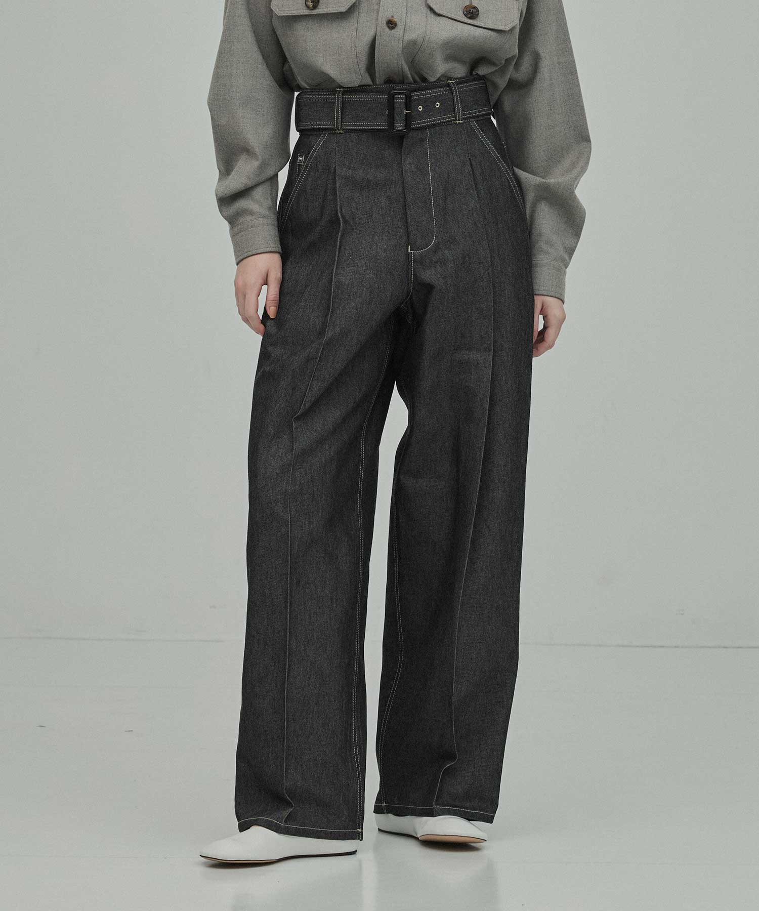 THE BELTED WIDE DENIM