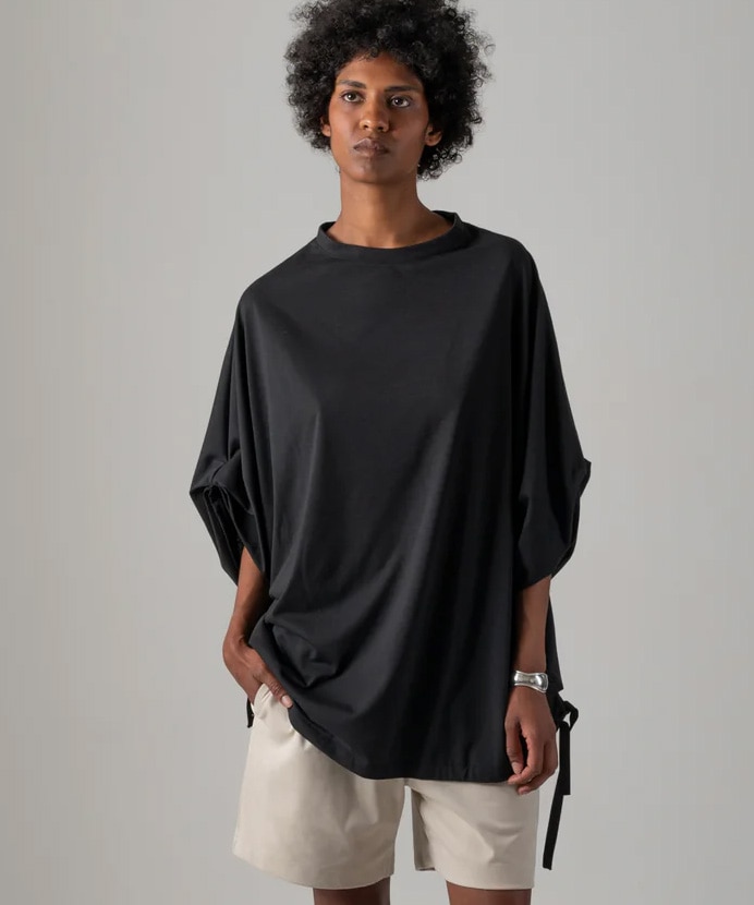 NARIAH TUCKED SLEEVE TOP