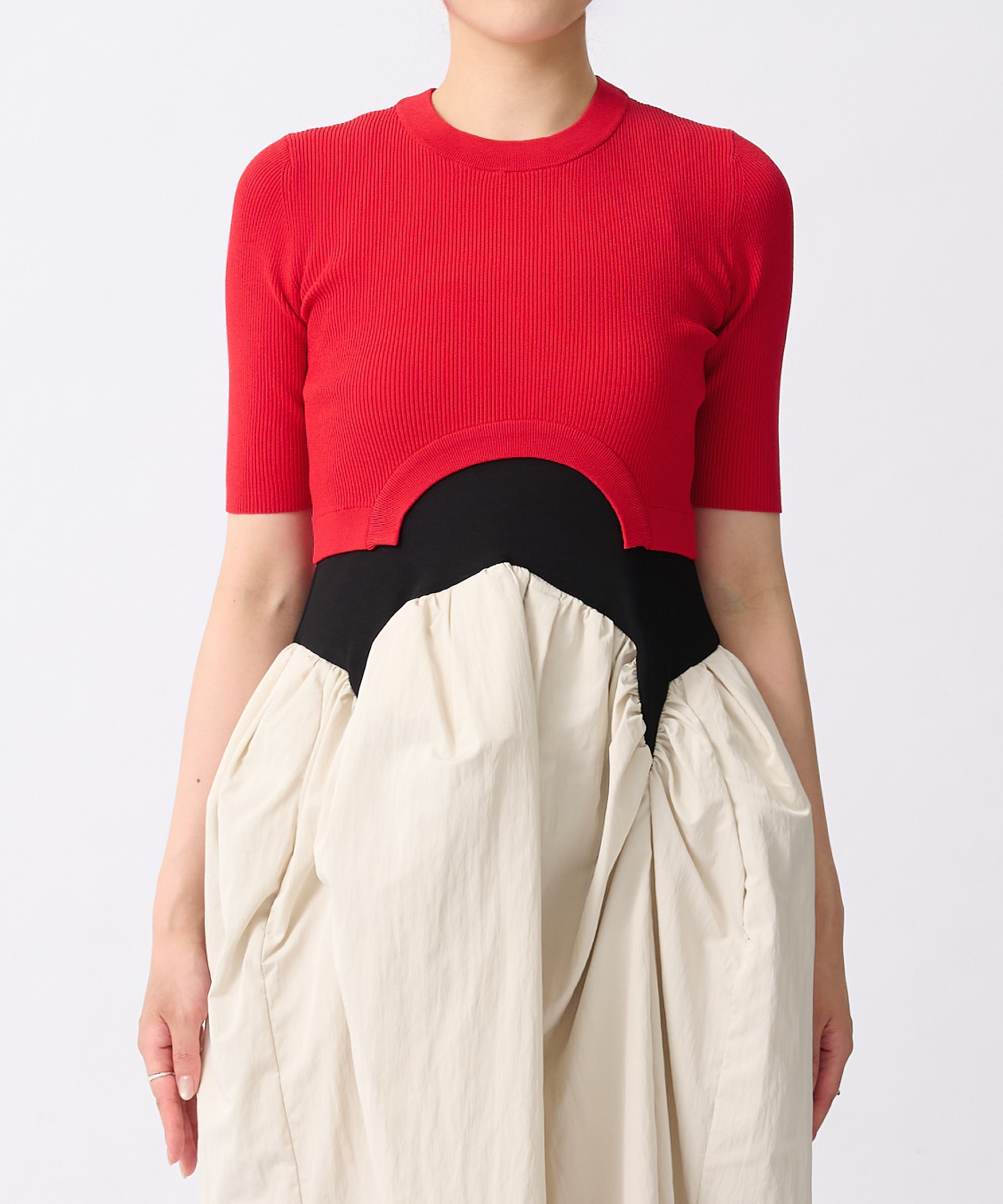 CIRCLE CUT SHORT KT TOP