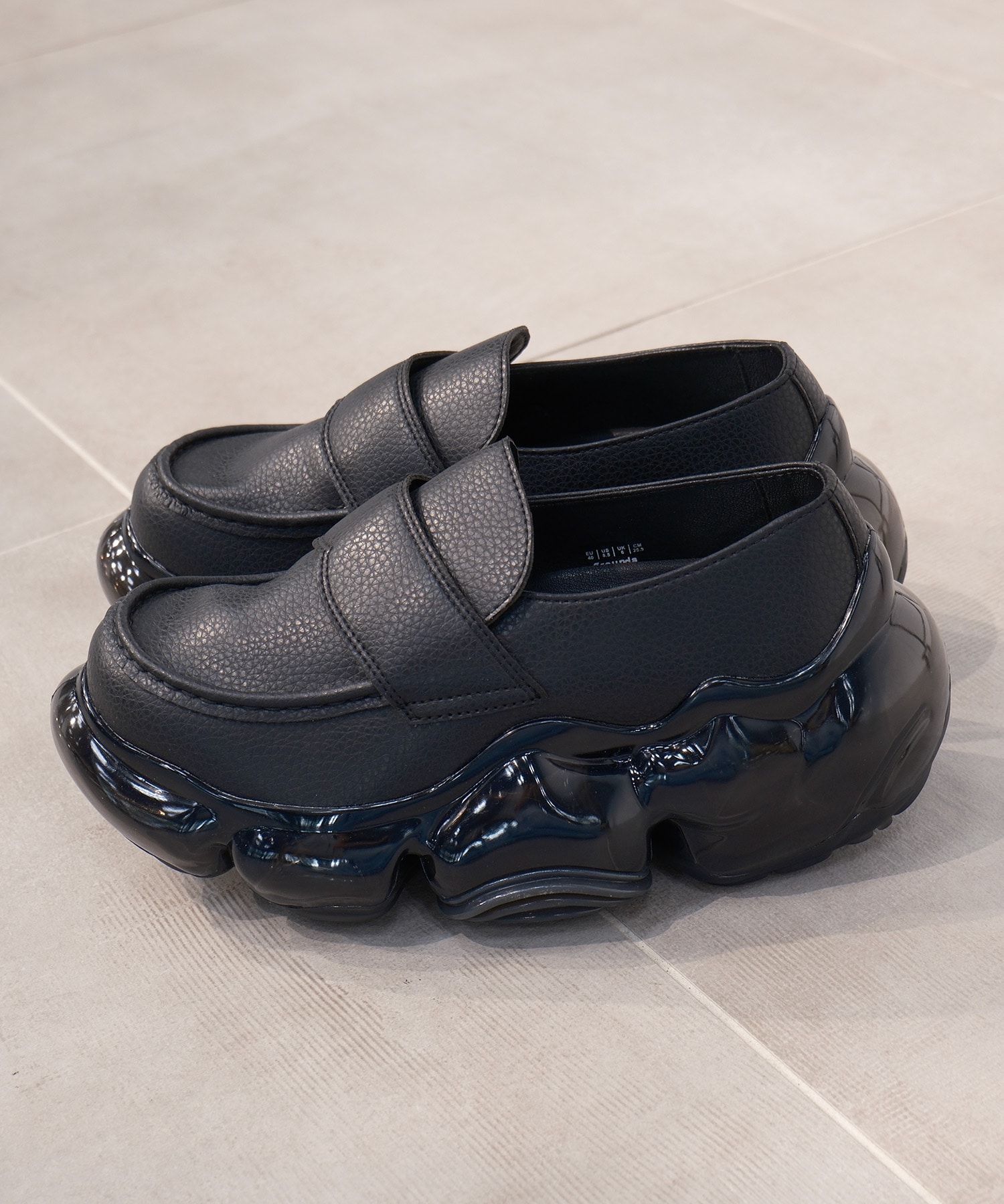 別注 MOOPIE LOAFER