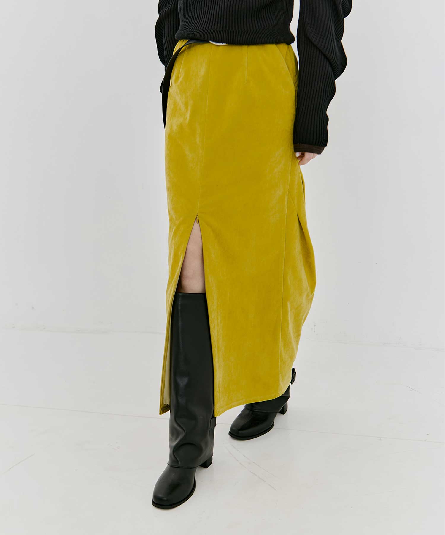 Velveteen Slit Skirt