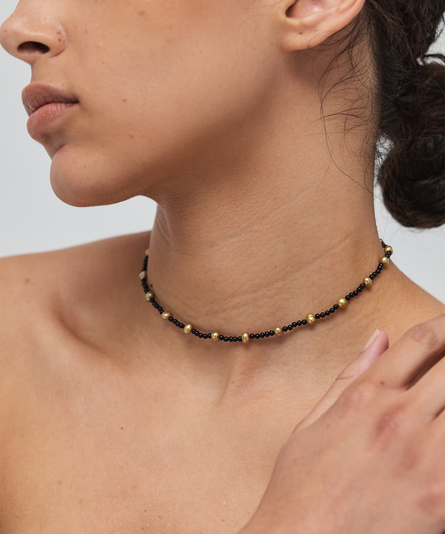 hanabino  onyx choker