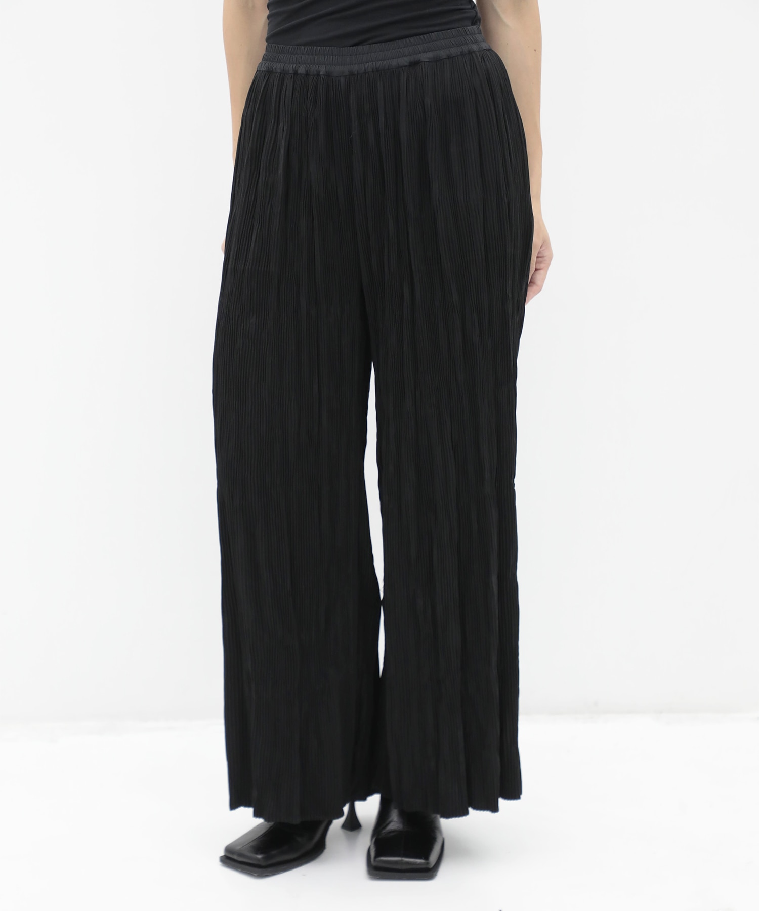 Crystal Twist Pleats Pants